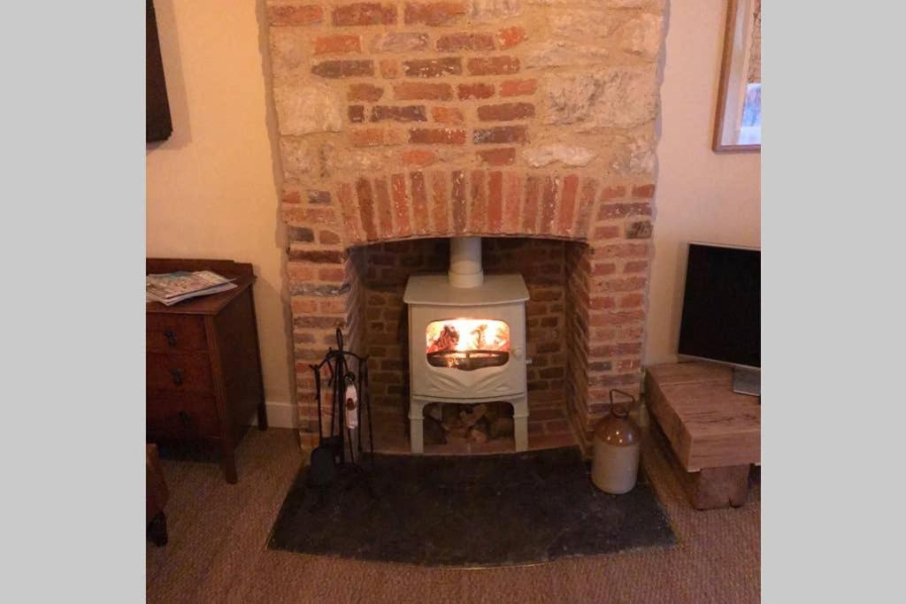 Oxfordshire Living - The Bowler Hat Cottage - Woodstock Dış mekan fotoğraf